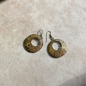 Chic Gold Floral Disc Earrings